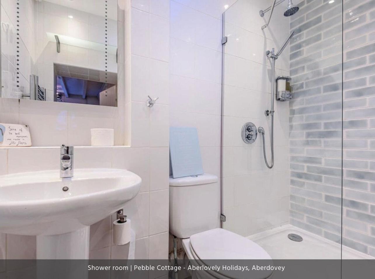 Pebble Cottage أبرديفي المظهر الخارجي الصورة