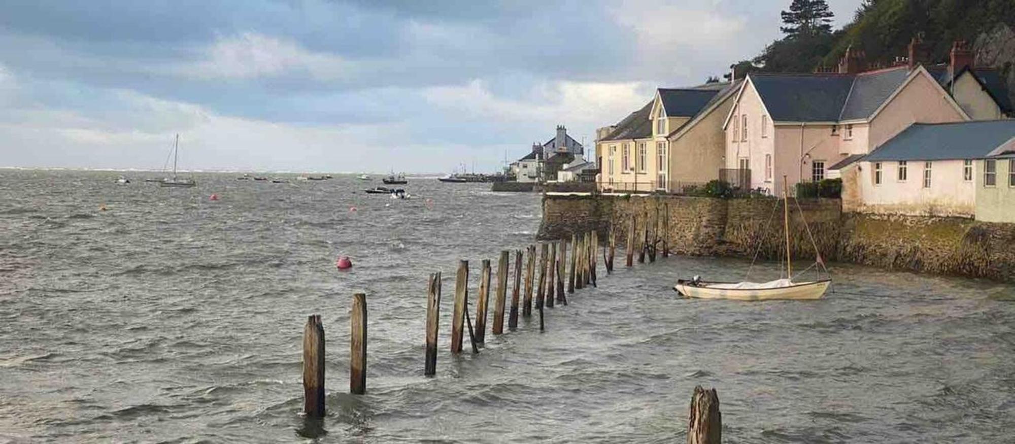 Pebble Cottage أبرديفي المظهر الخارجي الصورة